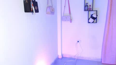 VALENTINA  online show from February 3, 8:18 am