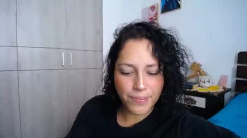 Snapshot of dakota01_ chatting on December 16, 6:59 pm IG dakotasofiaa online show from December 16, 6:59 pm