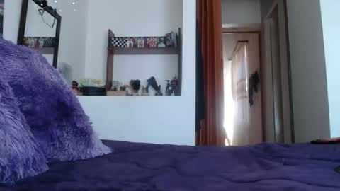   Dakota  online show from January 14, 5:23 pm