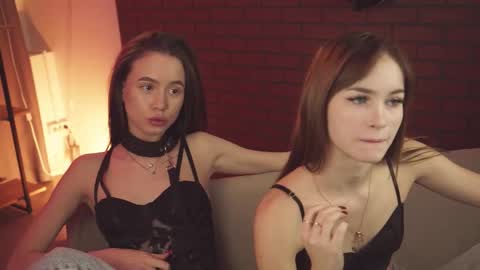 Snapshot of dakotaajohnnson chatting on February 13, 3:35 pm dakotaajohnnson online show from February 13, 3:35 pm