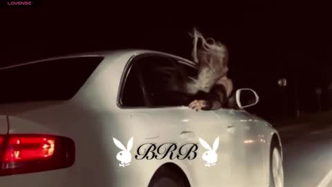 dakotaajohnnson online show from October 20, 11:37 am