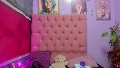 Mariana online show from October 15, 5:11 am