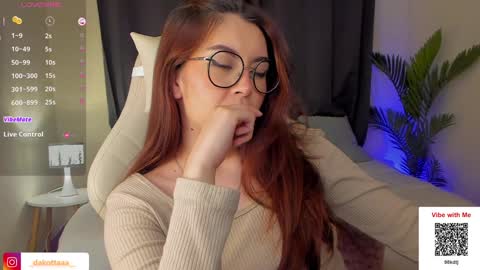 Snapshot of dakottaa__ chatting on January 29, 10:22 pm dakottaa__ online show from January 29, 10:22 pm