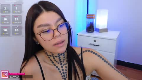 Snapshot of daliapunkt chatting on January 25, 12:27 am Dalia online show from January 25, 12:27 am