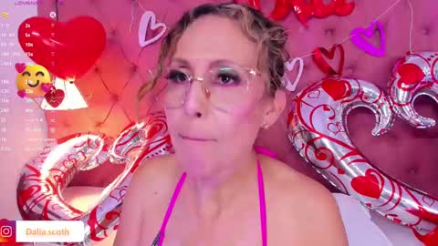 Snapshot of daliascoth chatting on February 15, 10:42 pm Dalia online show from February 15, 10:42 pm