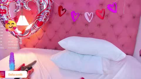 Snapshot of daliascoth chatting on February 19, 1:51 am Dalia online show from February 19, 1:51 am