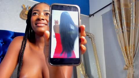 Snapshot of dalilaqueenthe1 chatting on February 7, 6:13 pm Dalila online show from February 7, 6:13 pm