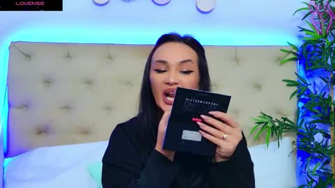 daliyaa_ online show from October 8, 2:45 pm