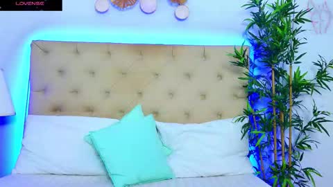 daliyaa_ online show from October 28, 1:12 pm