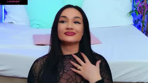 daliyaa_ online show from October 9, 3:17 pm