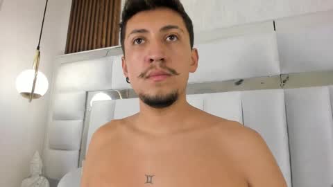 Dalthon online show from October 25, 2:39 pm