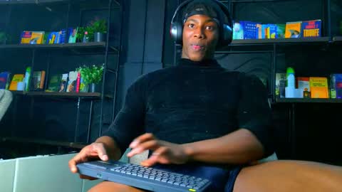 dalton_asher online show from November 12, 9:33 am