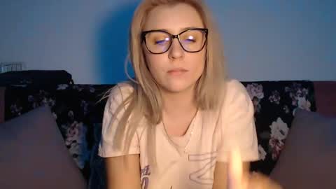 Maria online show from March 7, 10:10 pm