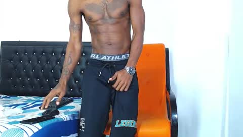 damian_hart_24cm online show from February 12, 1:37 pm