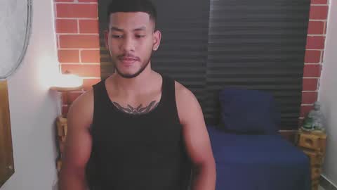 Snapshot of damiann_rees chatting on February 5, 4:36 pm instagram damiannreed. online show from February 5, 4:36 pm