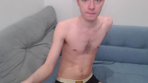 Snapshot of damiano_skinny chatting on January 30, 4:16 am my show from 300-1000 UTC online show from January 30, 4:16 am