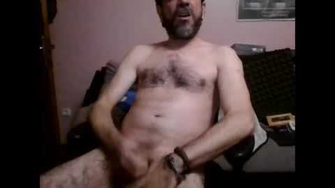 Snapshot of damianour chatting on December 5, 5:44 pm damianour online show from December 5, 5:44 pm