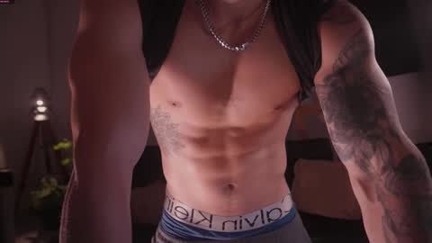 insta damn8   --------  online show from November 25, 1:15 am