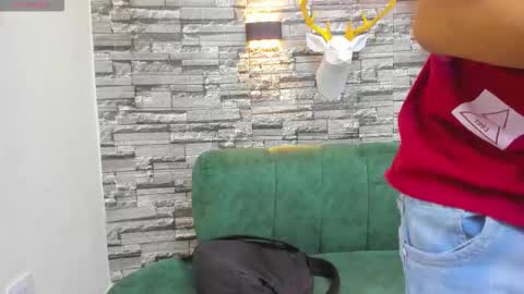 LIAM online show from October 28, 6:42 pm