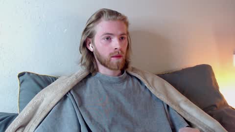 damien_diamond online show from December 18, 9:18 pm