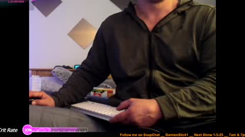 Damien Slick online show from January 5, 9:47 pm