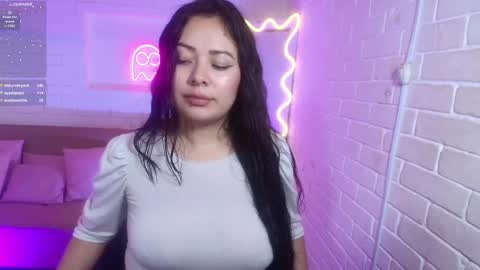 Snapshot of damii_tay chatting on March 1, 2:02 pm Damii online show from March 1, 2:02 pm