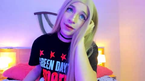 Damian online show from November 7, 1:46 pm