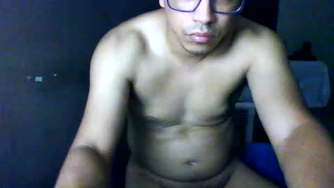 Snapshot of damnsexy0102 chatting on September 13, 6:43 pm DamnSexy0102 online show from September 13, 6:43 pm