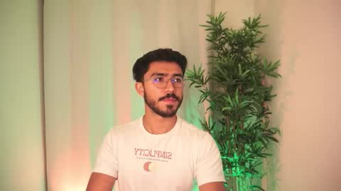 damon_frost online show from December 4, 11:04 pm