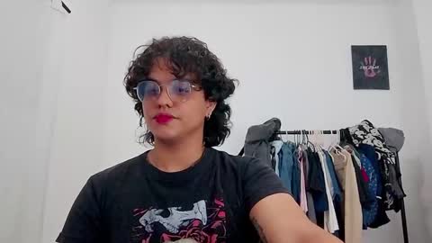 Diane Blosson online show from March 1, 2:05 am