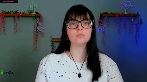 dana_cute1_ online show from May 13, 8:57 am