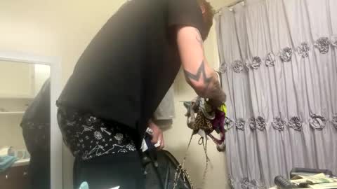 C2o7M3 online show from January 18, 1:18 pm