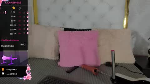 Snapshot of dani_ary chatting on February 25, 6:23 pm DANI online show from February 25, 6:23 pm