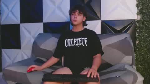 dani_cumboy online show from March 9, 6:06 am