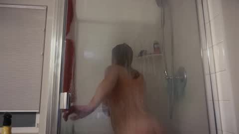 dani_deepthroats online show from December 18, 5:36 am