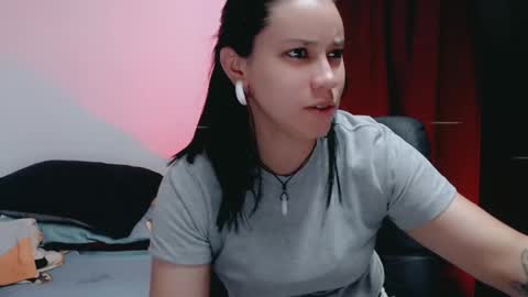 Snapshot of dani_jocelyn chatting on February 14, 8:48 pm dani y jocelyn online show from February 14, 8:48 pm