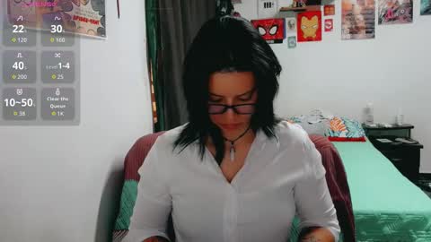 dani y jocelyn online show from September 27, 7:33 pm