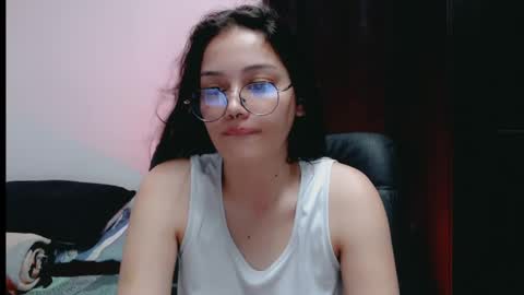 Snapshot of dani_jocelyn chatting on January 19, 6:43 pm dani y jocelyn online show from January 19, 6:43 pm
