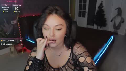 dani_kittys online show from December 21, 9:49 am