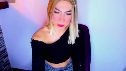 dani online show from February 9, 7:15 am