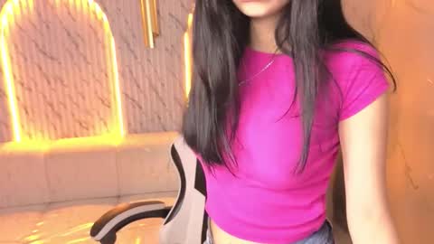 dani_tf online show from March 4, 1:30 pm