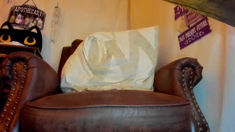 danidollxxx online show from October 9, 3:56 am