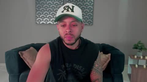 daniel_kingxxx online show from February 24, 12:08 pm