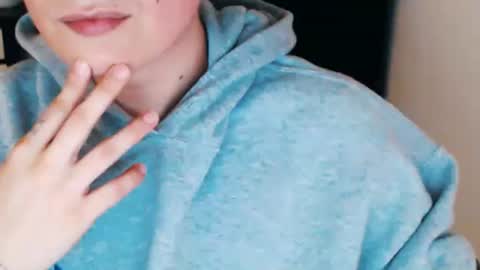 Snapshot of daniel_ruis16 chatting on February 18, 9:09 pm daniel_ruis16 online show from February 18, 9:09 pm