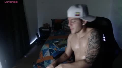Snapshot of daniel_vargas5 chatting on March 7, 3:40 am Daniel online show from March 7, 3:40 am