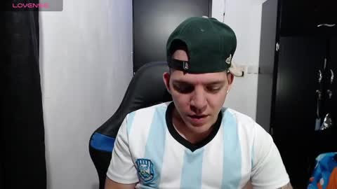 Snapshot of daniel_vargas5 chatting on January 3, 2:21 am Daniel online show from January 3, 2:21 am