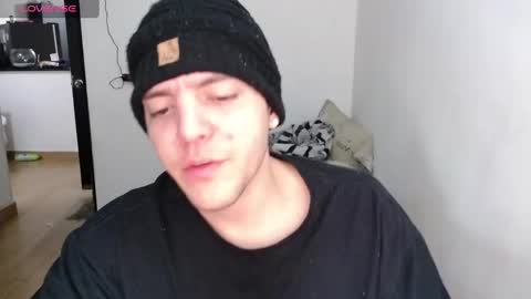 Snapshot of daniel_vargas5 chatting on January 1, 1:47 am Daniel online show from January 1, 1:47 am