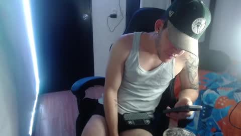 Snapshot of daniel_vargas5 chatting on January 27, 3:15 am Daniel online show from January 27, 3:15 am