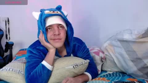 Snapshot of daniel_vargas5 chatting on December 29, 10:34 am Daniel online show from December 29, 10:34 am