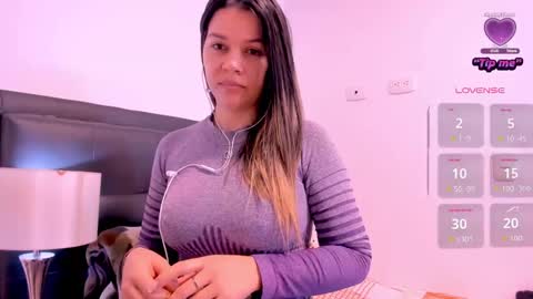 Snapshot of daniela_beauty chatting on September 10, 1:34 pm daniela online show from September 10, 1:34 pm